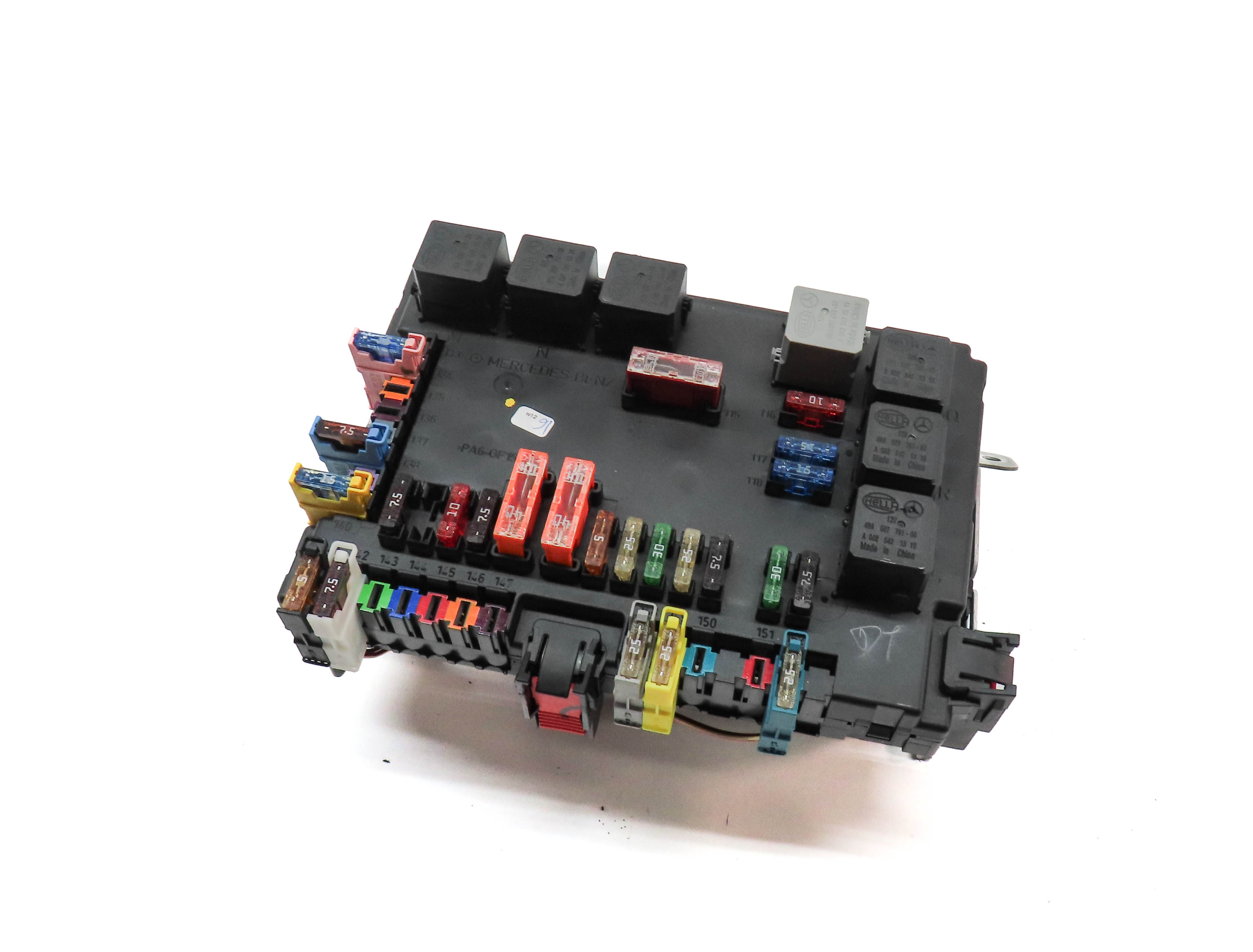 2013 MERCEDES S550 (W221) REAR RELAY FUSE BOX POWER JUNCTION — exact item pictured